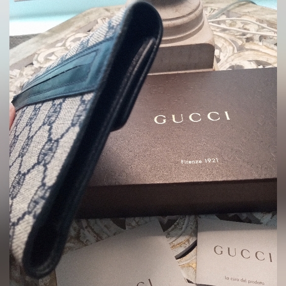 Vintage Gucci GG Checkbook Wallet - 100% Authentic - Picture 4 of 8